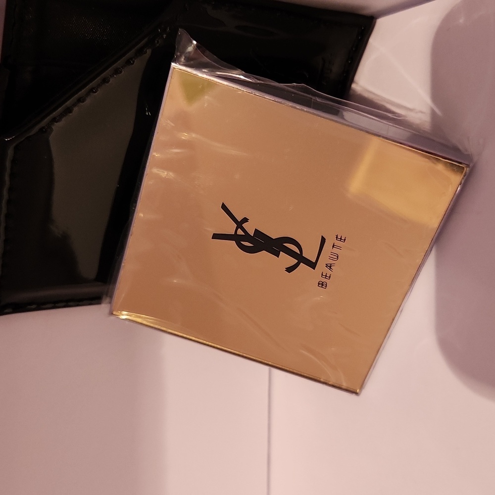 Saint Laurent Beaute Mirror With Black Patent Pouch